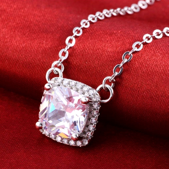 Jewelry - Nice Silver Square Diamond Necklace